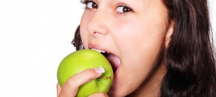 Proč je vhodné se každý den zakousnout do jablka?